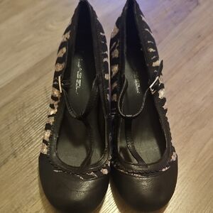 Elegant Black and Leopard Print Heels